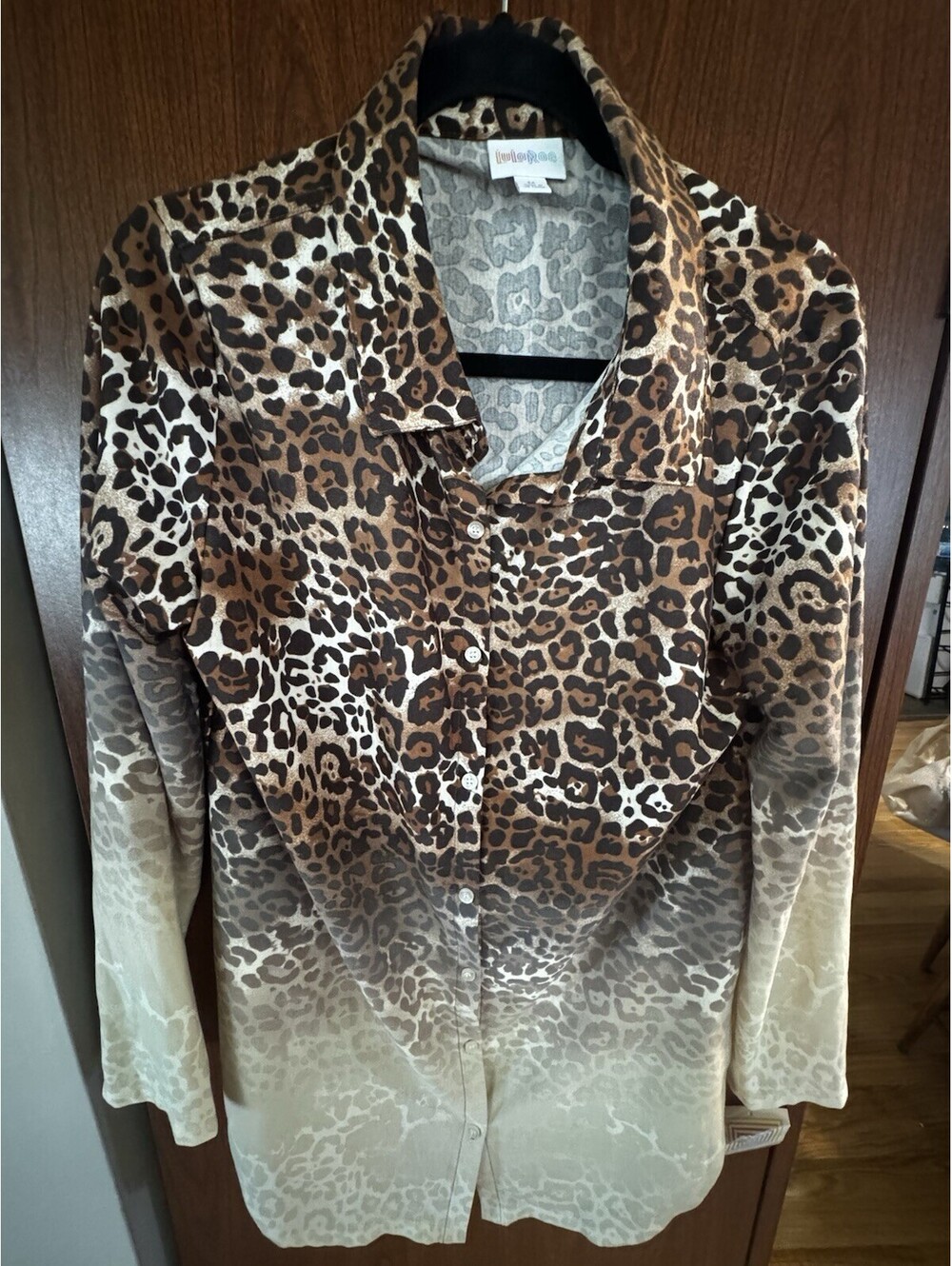 Lularoe Valentina Button Up Shirt Blouse Womens Size Small Animal Print Leopard